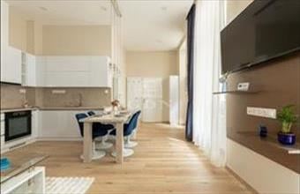 Eladó Budapest V. kerületi tégla lakás hirdetés (69533791)