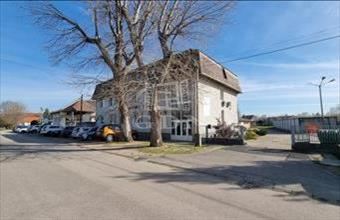 Kiadó Székesfehérvári iroda irodaházban hirdetés (51576942)