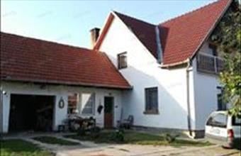 Eladó Békési családi ház hirdetés (28696559)