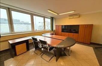 Kiadó Nyíregyházai iroda irodaházban hirdetés (39344374)