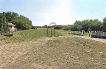 Eladó Hernádi lakóövezeti telek hirdetés (87374988)