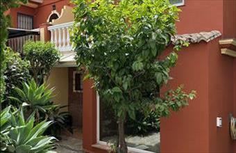 Eladó Spanyolországi sorház hirdetés (39437337)