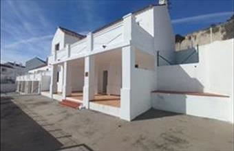 Eladó Spanyolországi sorház hirdetés (43594983)