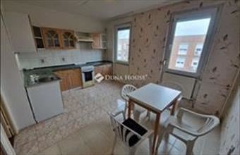 Eladó Mohácsi panel lakás hirdetés (12544952)