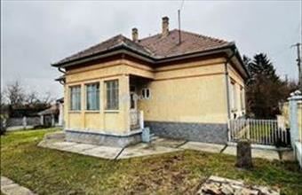 Eladó Tápiószecsői családi ház hirdetés (34936324)