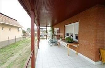 Eladó Pilisi családi ház hirdetés (42741177)