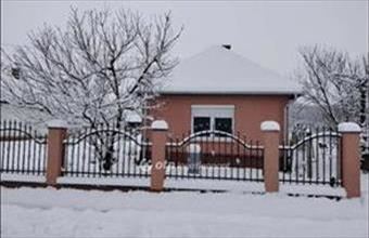 Eladó Kölcsei családi ház hirdetés (62543444)