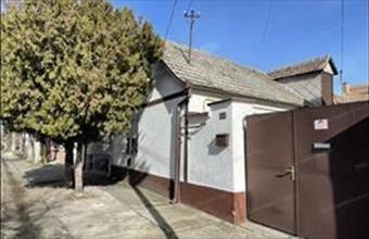 Eladó Kiskunhalasi házrész hirdetés (49557136)