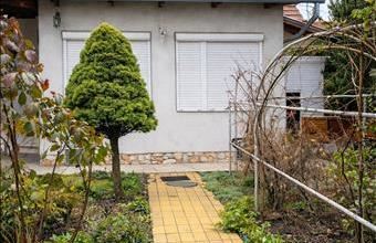 Eladó Szolnoki családi ház hirdetés (24627936)