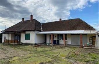 Eladó Ököritófülpösi családi ház hirdetés (22341985)