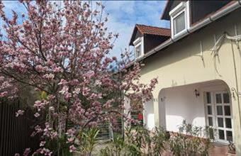 Eladó Budapest III. kerületi családi ház hirdetés (24796416)