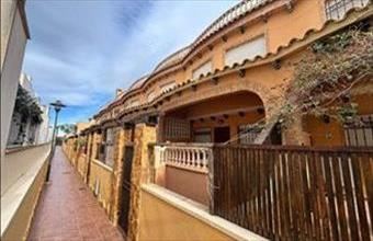 Eladó Spanyolországi sorház hirdetés (65478337)