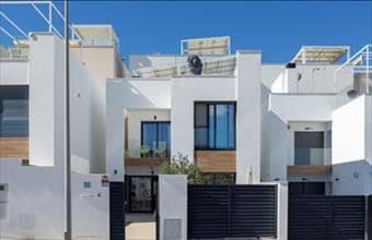 Eladó Spanyolországi sorház hirdetés (77773222)