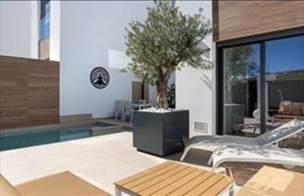 Eladó Spanyolországi sorház hirdetés (77773222)