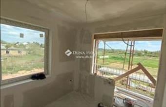 Eladó Budapest XVIII. kerületi ikerház hirdetés (48944159)