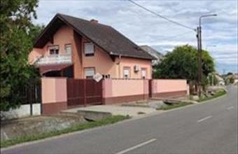 Eladó Tápiószentmártoni családi ház hirdetés (75572386)