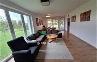 Eladó Máriakálnoki családi ház hirdetés (79232333)