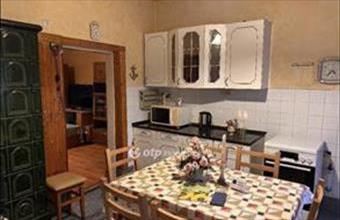 Eladó Mosonmagyaróvári családi ház hirdetés (25736373)