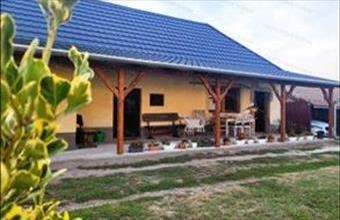 Eladó Tiszanánai családi ház hirdetés (99736742)