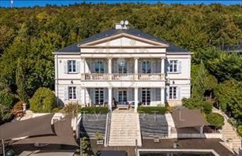 Eladó Budapest XII. kerületi családi ház hirdetés (21376333)