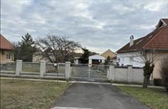 Eladó Gyulai lakóövezeti telek hirdetés (84977899)
