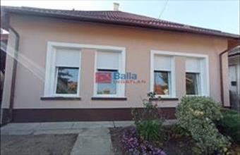 Eladó Budapest XVI. kerületi családi ház hirdetés (35447682)