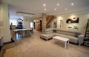 Eladó Tiszaújvárosi családi ház hirdetés (13852835)