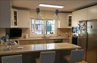 Eladó Spanyolországi sorház hirdetés (79336325)