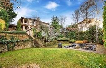 Eladó Budapest III. kerületi családi ház hirdetés (15438583)