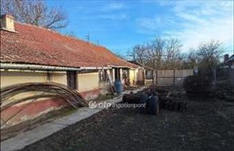 Eladó Mezőkovácsházai családi ház hirdetés (32388639)