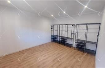 Eladó Neszmélyi családi ház hirdetés (71937373)