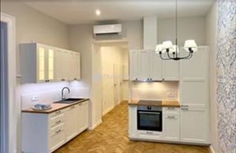 Eladó Budapest VI. kerületi tégla lakás hirdetés (67153836)