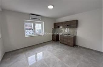 Eladó Tokodi tégla lakás hirdetés (28969258)