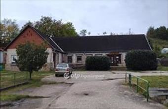 Eladó Écsi családi ház hirdetés (43541467)