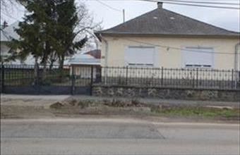 Eladó Domoszlói családi ház hirdetés (15355284)