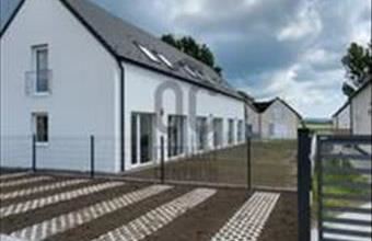 Eladó Váci sorház hirdetés (95374139)