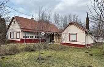 Eladó Nagyszokolyi családi ház hirdetés (98676873)