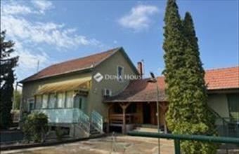 Eladó Tápiószelei családi ház hirdetés (78745922)