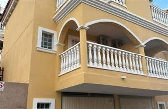 Eladó Spanyolországi sorház hirdetés (58354983)