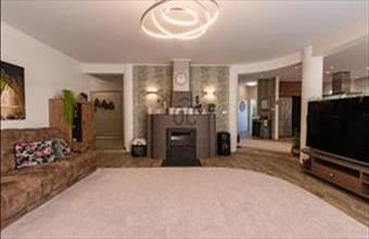 Eladó Pilisvörösvári családi ház hirdetés (83389158)