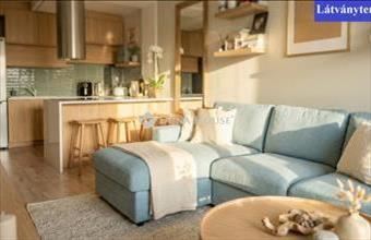 Eladó Budapest III. kerületi csúsztatott zsalus lakás hirdetés (24734958)