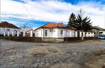 Eladó Bagi ikerház hirdetés (34428734)