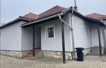 Eladó Esztergomi családi ház hirdetés (35732849)