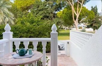 Eladó Spanyolországi sorház hirdetés (32774344)