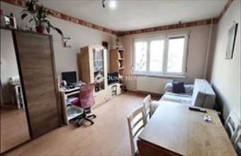 Eladó Dunaújvárosi panel lakás hirdetés (25678772)