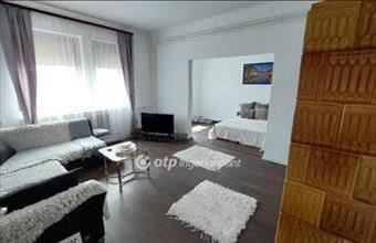 Eladó Csongrádi családi ház hirdetés (37687429)