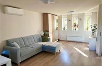 Eladó Tahitótfalui családi ház hirdetés (87423375)