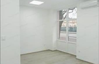 Kiadó Szolnoki egyéb üzlethelyiség hirdetés (39544722)