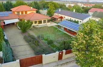 Eladó Győri családi ház hirdetés (75679958)