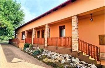 Eladó Paksi családi ház hirdetés (32484356)